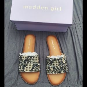 Madden Girl Snake Studded Sandals sz 7